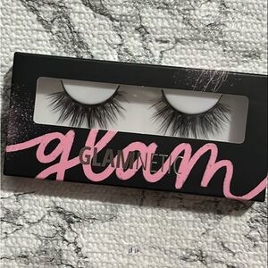 Glamnetic lashes